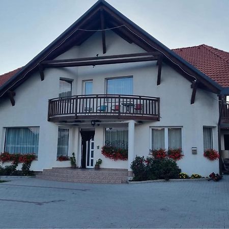 Kincses Panzio Bed & Breakfast Praid Exterior foto
