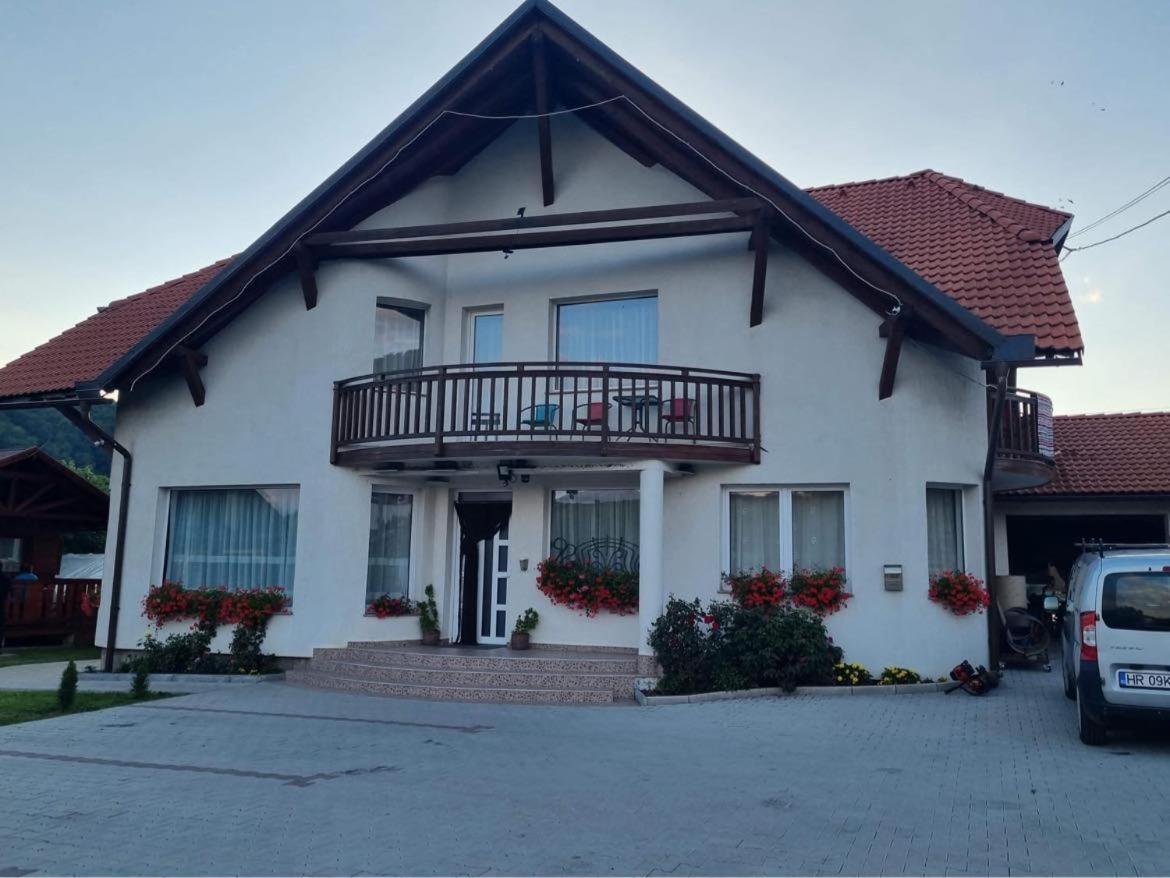Kincses Panzio Bed & Breakfast Praid Exterior foto