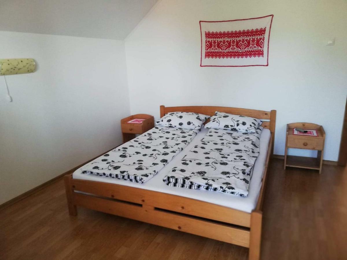 Kincses Panzio Bed & Breakfast Praid Exterior foto
